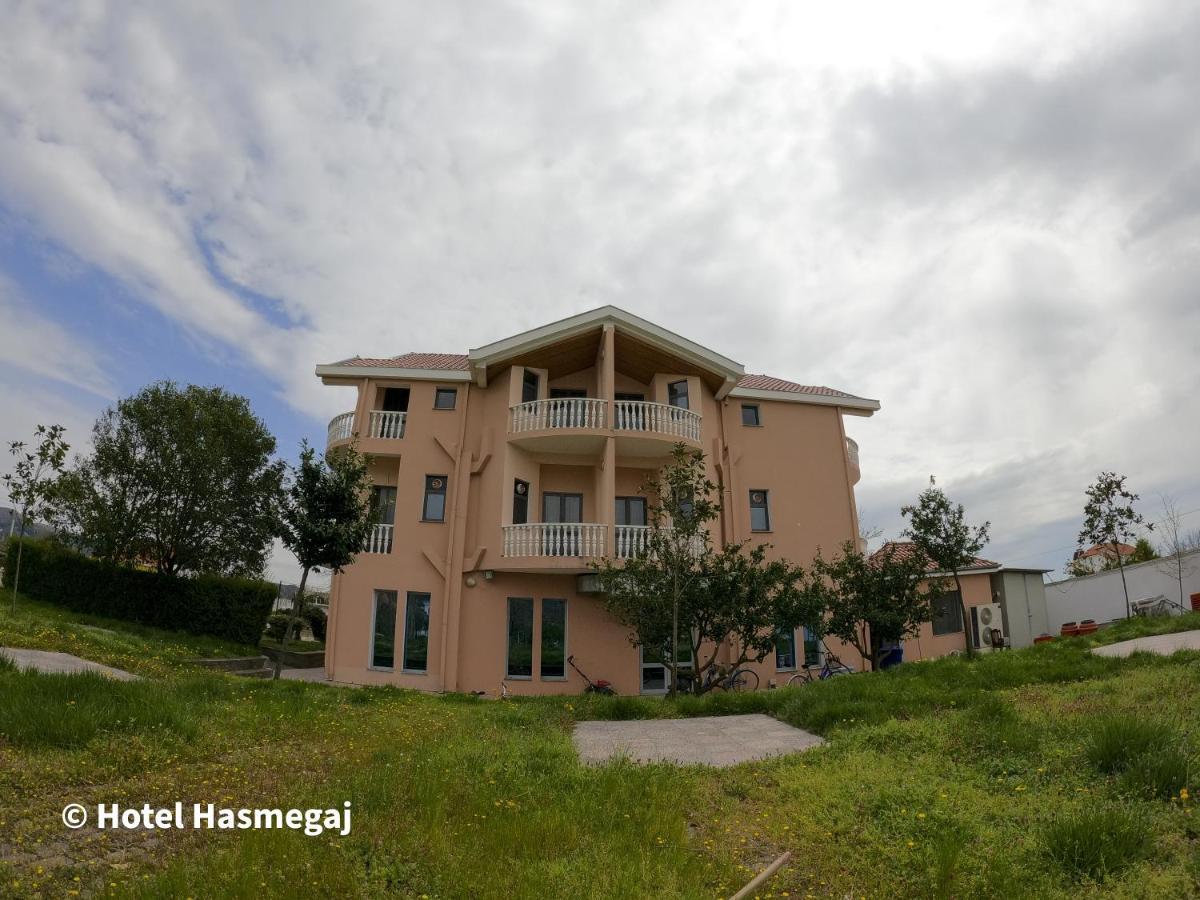 Hotel Hasmegaj Mahall' e Kryethuit Eksteriør billede